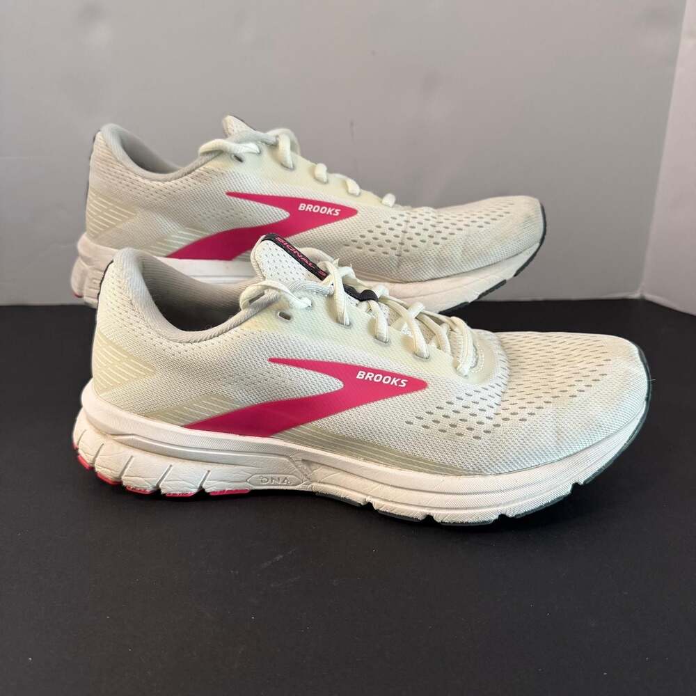 Brooks Signal 3 Running Shoes Women's Size 10 White Pink